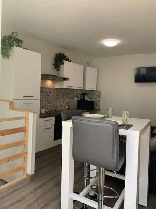 Appartamento Le Cocon T2 Duplex 24 M2 Niort Esterno foto